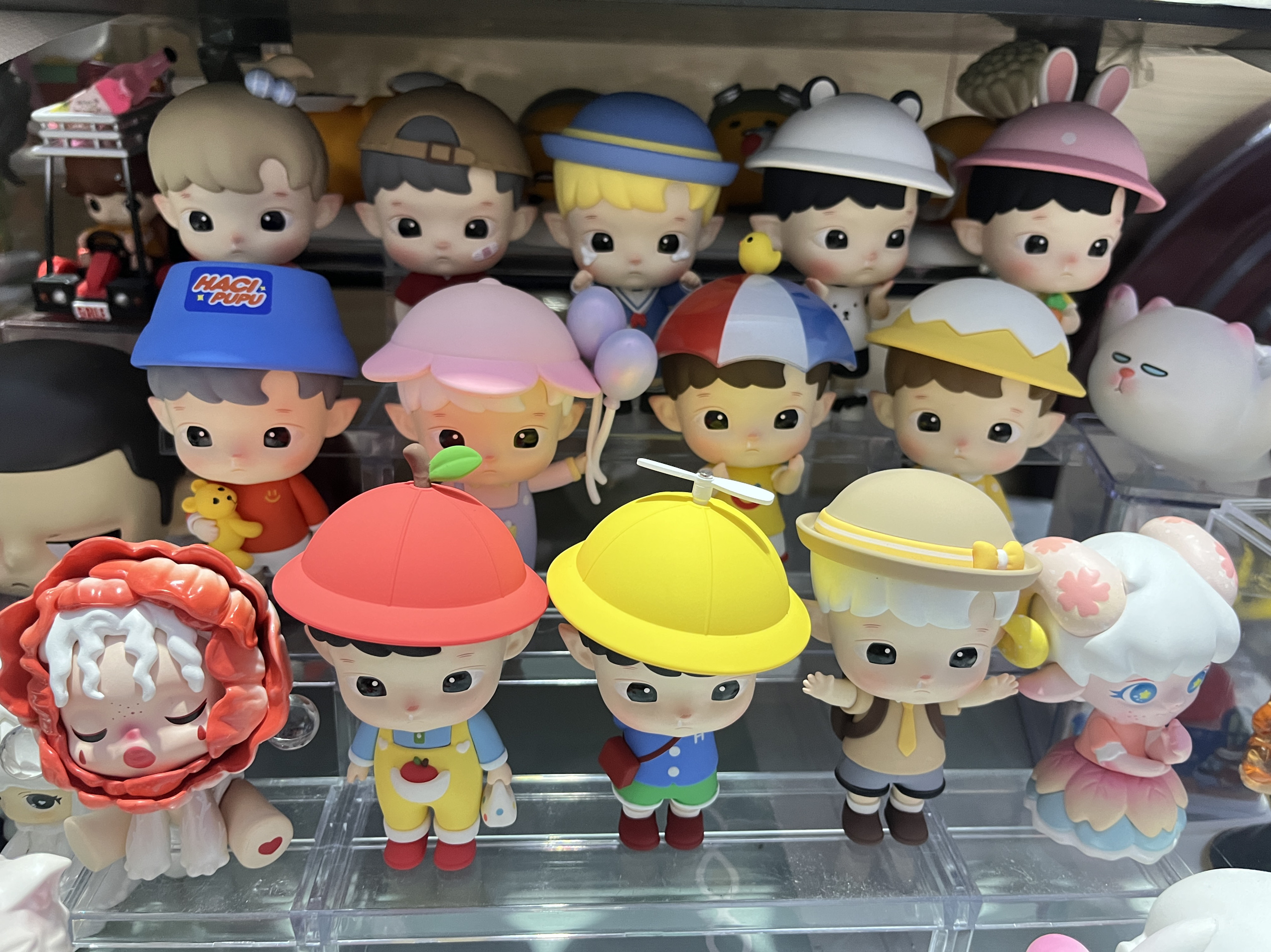 泡泡玛特haci幼稚园系列手办可爱居家装饰摆件一端含大隐藏13只