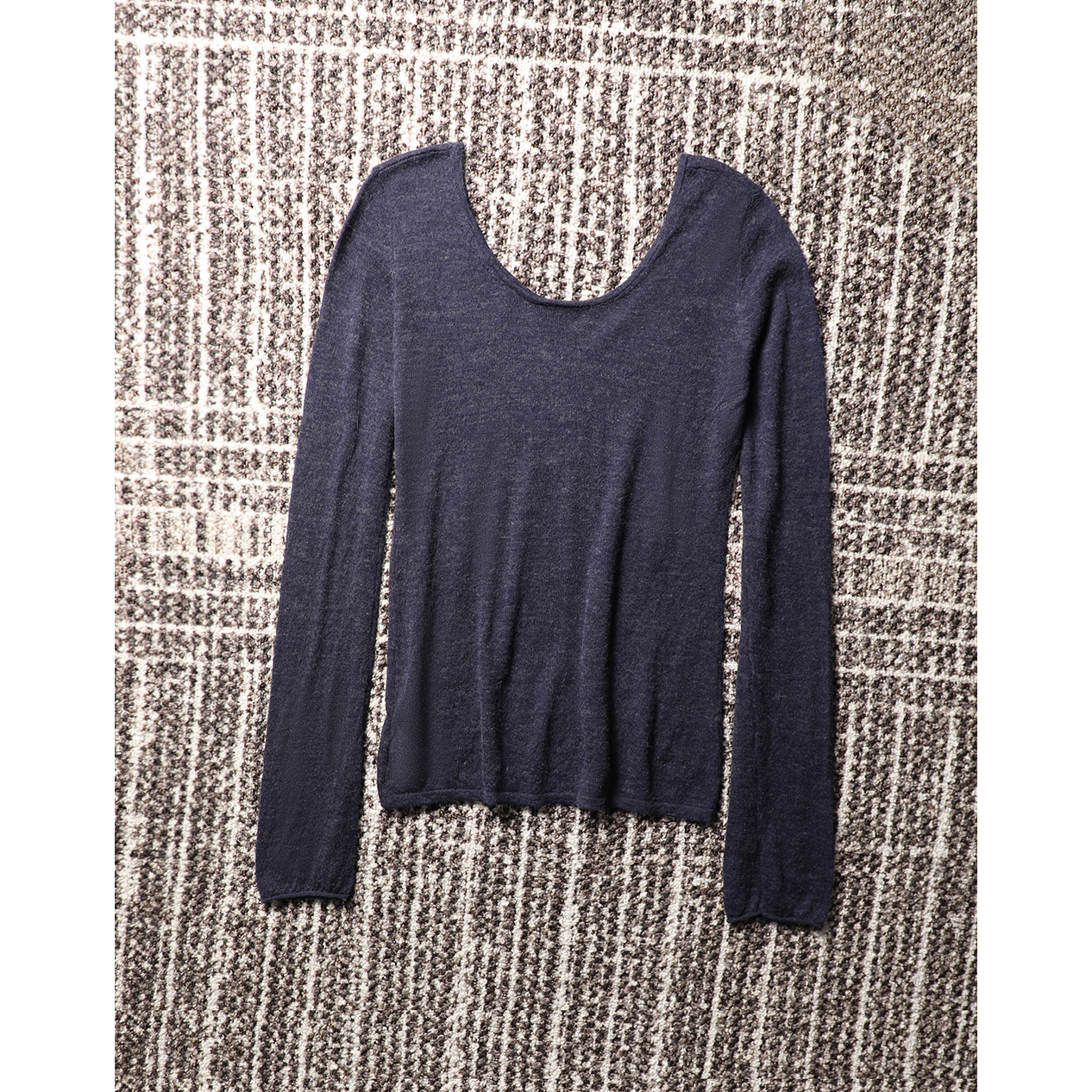 TANG TOWN 高奢羊驼毛+羊毛混纺 蓬松轻盈随性卷边U领针织衫/毛衣