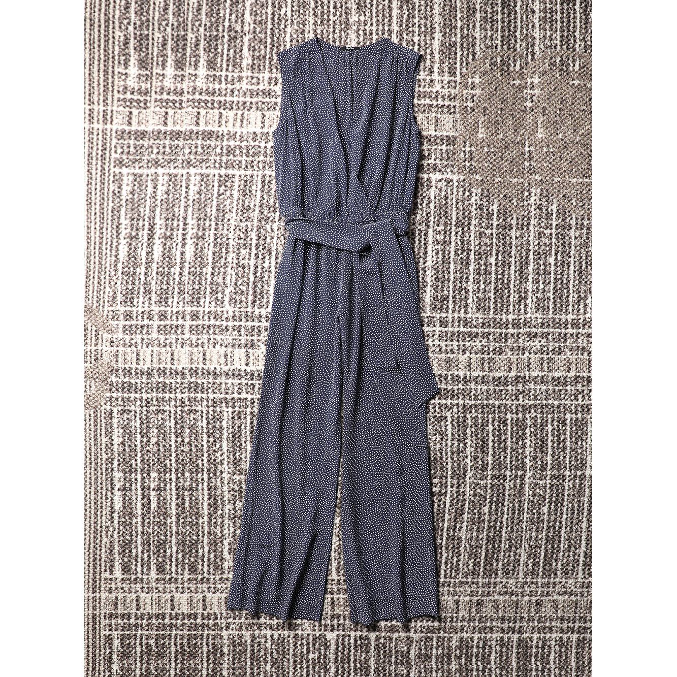 TANG TOWN 自制 极简智性风 显高显瘦纸片人 腰带设计波点连体裤