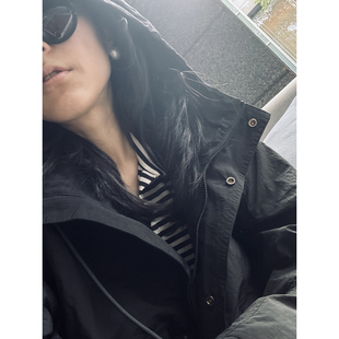 防水抗皱 TANG 户外休闲 25春 连帽宽松直身轻便短风衣外套 TOWN