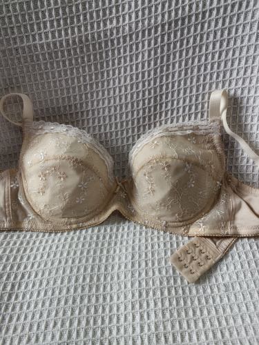 大码40/90A日韩内衣文胸有钢圈聚拢刺绣蕾丝多扣无插垫杂款