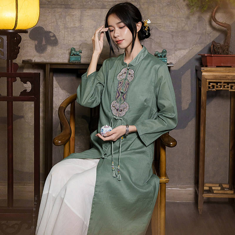 国风复古长袖苎麻棉绣花开衫茶服