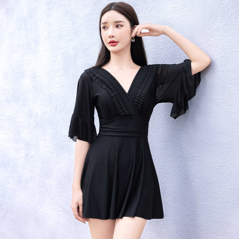 采菲261127胖mm大码游泳衣女装连体显瘦保守韩国ins风泳装黑色