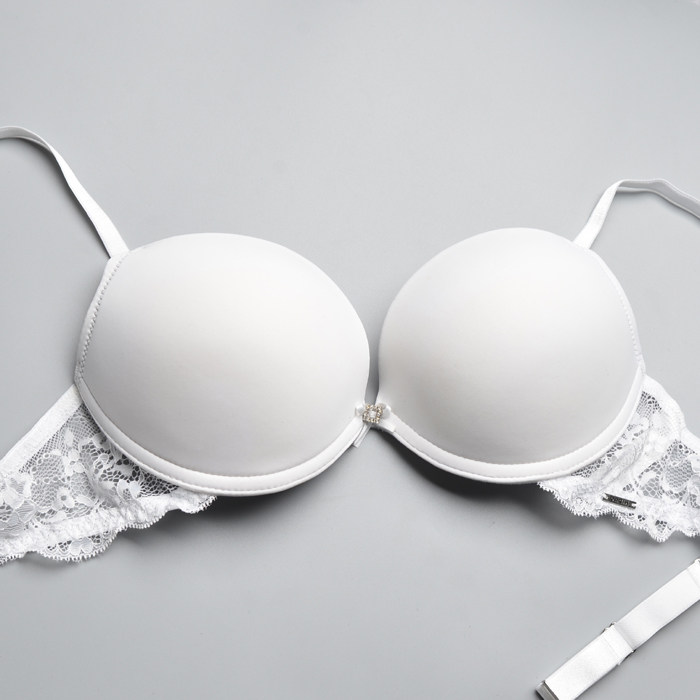 外单白色上薄下厚简约女舒适光面女士文胸 瑕疵 国内杯大小