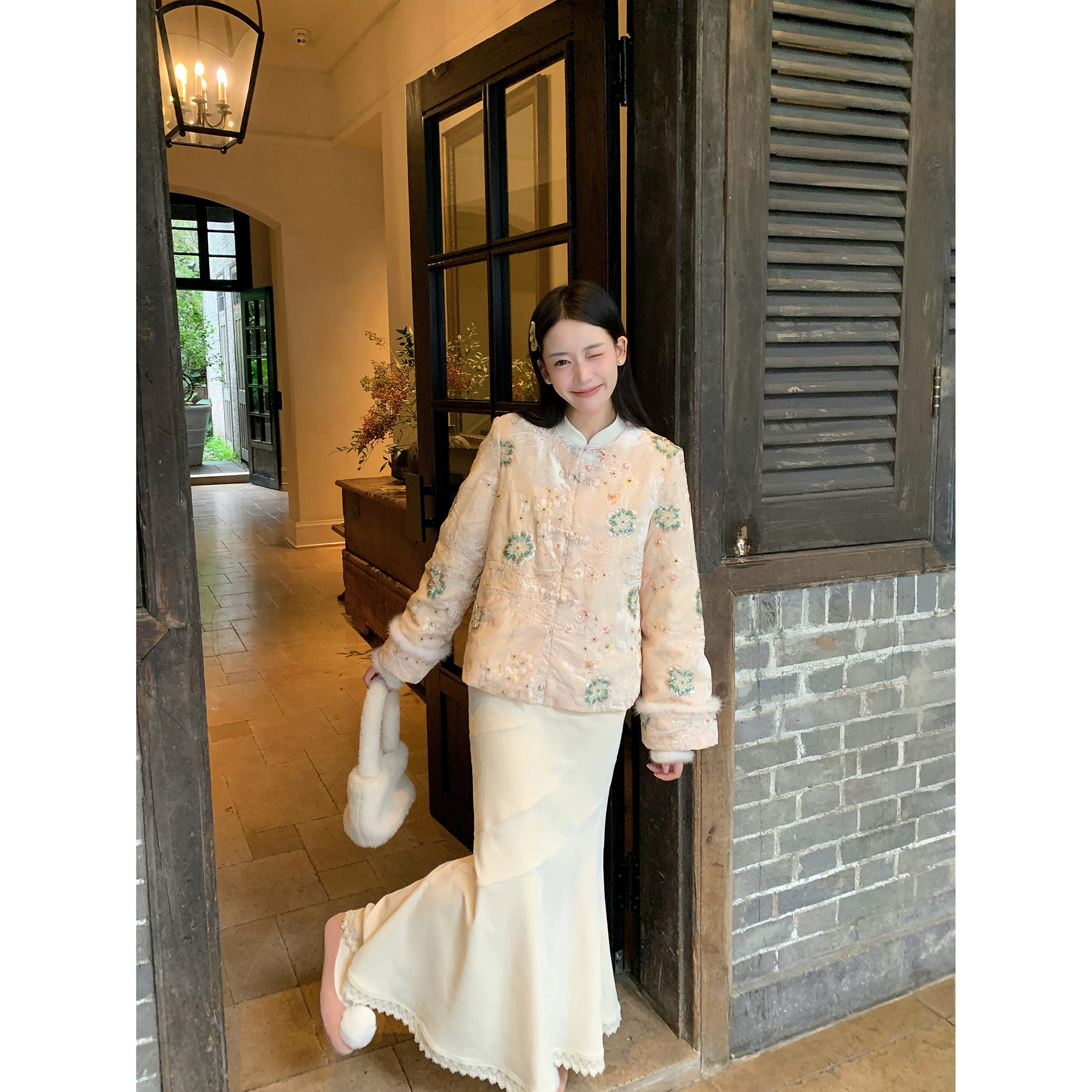 Thecoco 秋冬显瘦结构鱼尾半身裙女蕾丝花边温柔气质藏肉百搭裙子