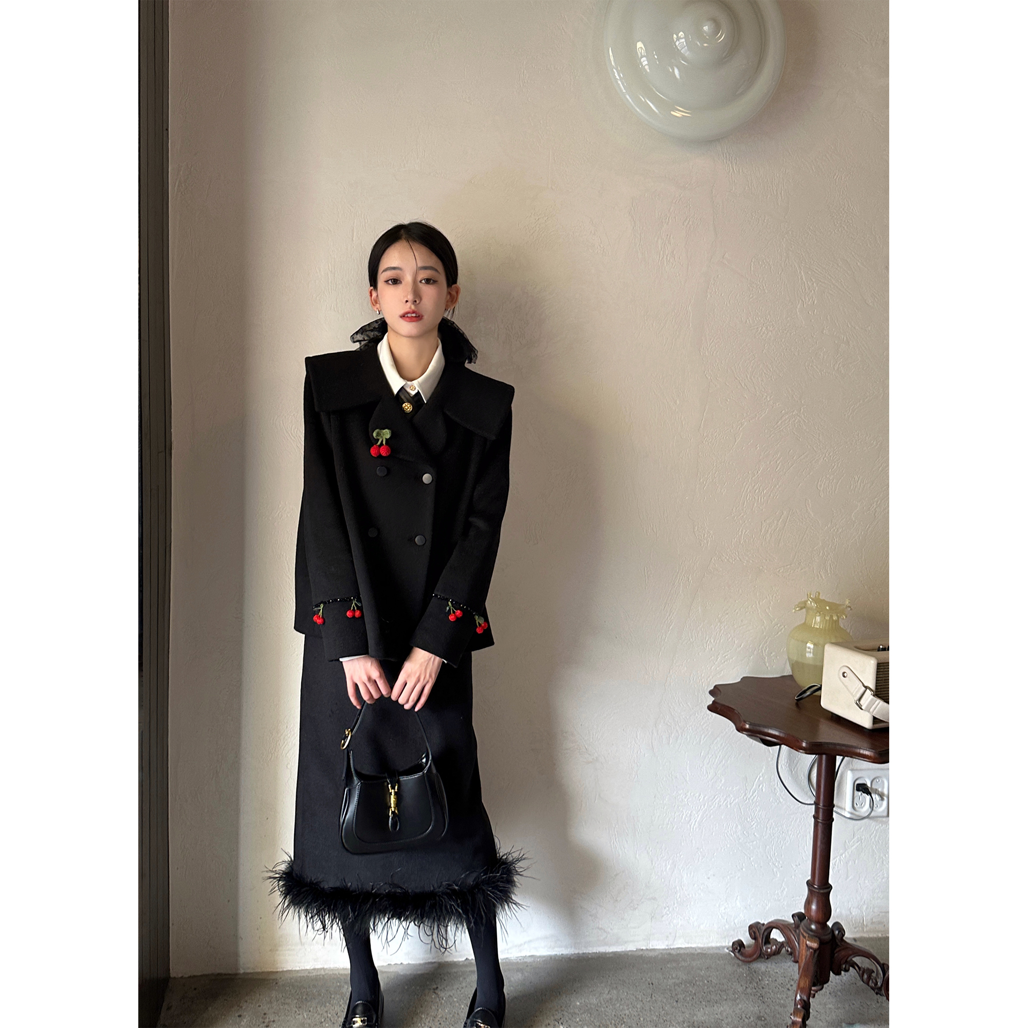 Thecoco 手工串珠樱桃大衣女高级感冬装海军领廓形气质毛呢外套