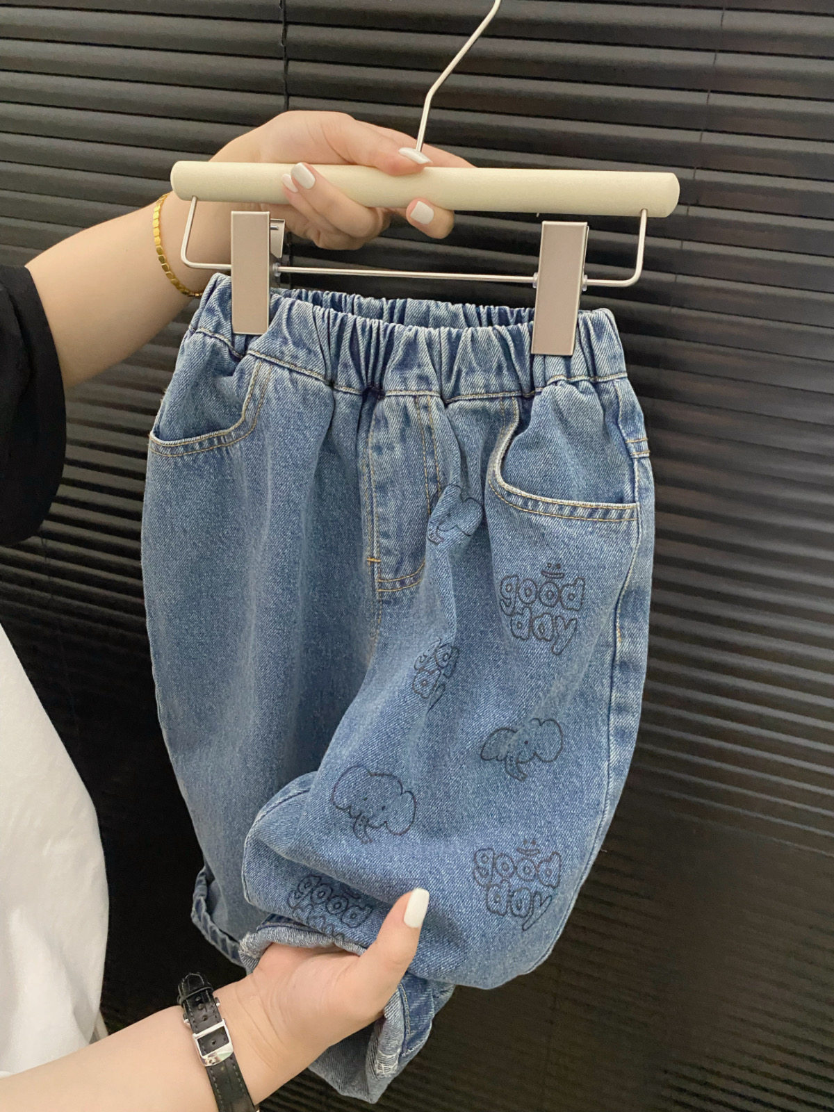 儿童牛仔裤男童春秋款宝宝纯色长裤柔软宽松小童印花休闲裤女洋气,童装/婴儿装/亲子装,裤子,淘宝优惠券,粉丝福利购,淘宝优惠卷