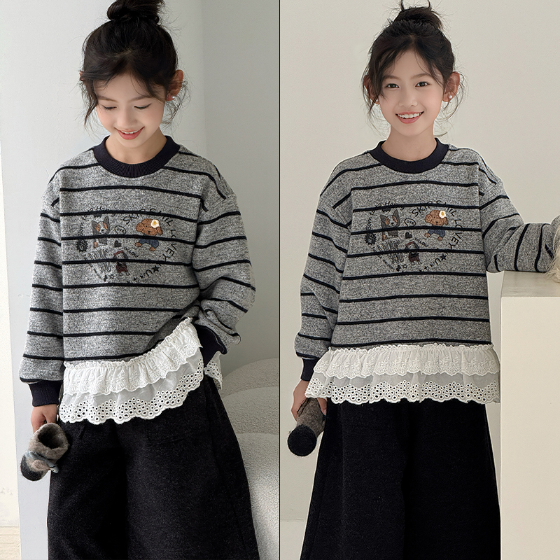 大E小e冬款女童卡通花边加绒卫衣