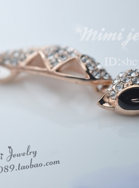 欧洲镀金复古招桃花小狐狸短项链