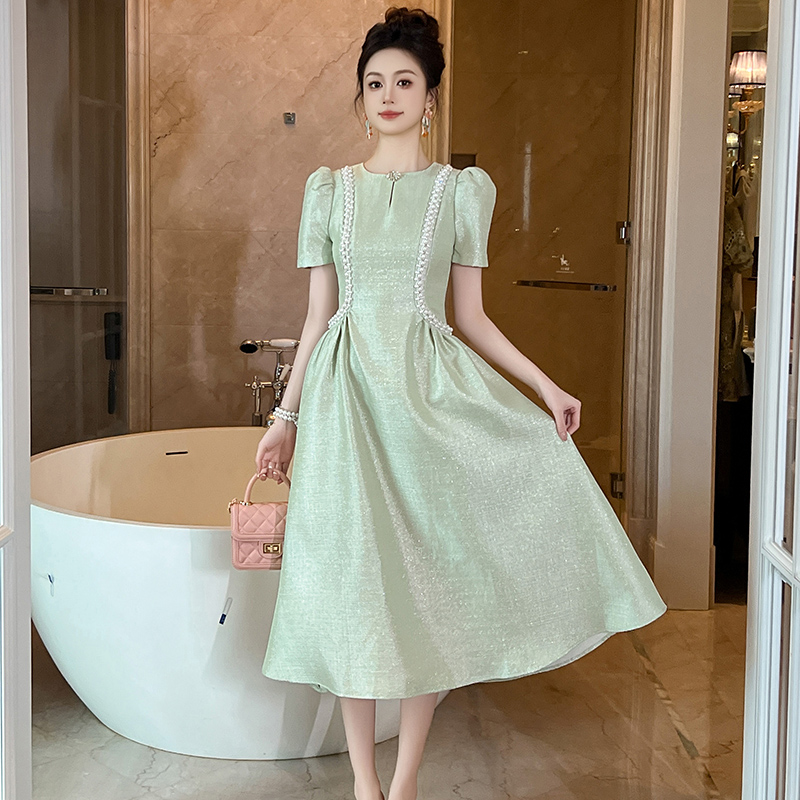 通勤优雅轻熟风显瘦连衣裙女装高腰垂坠感小众设计收腰a字裙夏季