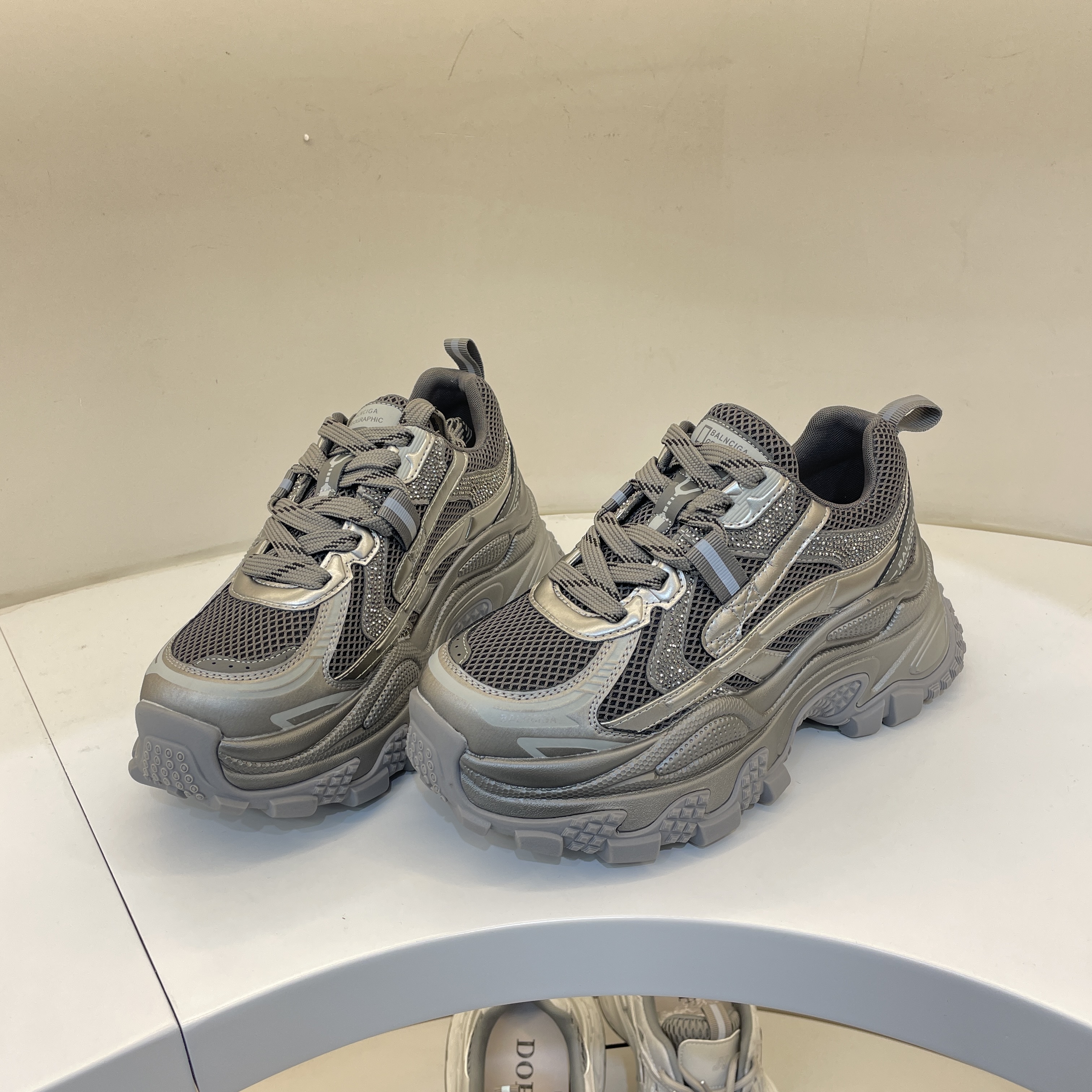 增高显腿长～厚底老爹鞋女2025秋网面透气增高休闲运动鞋跑步鞋女