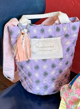 韩国ins风手提刺绣包单肩斜挎水桶包大容量妈咪包