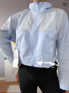 lululemon代购 Lightweight Relaxed-Fit Vented 夹克
