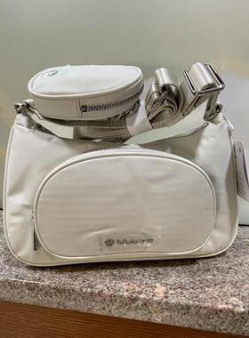 lululemon代购 Crossbody Bag with Nano Pouch 2L 单肩斜挎包