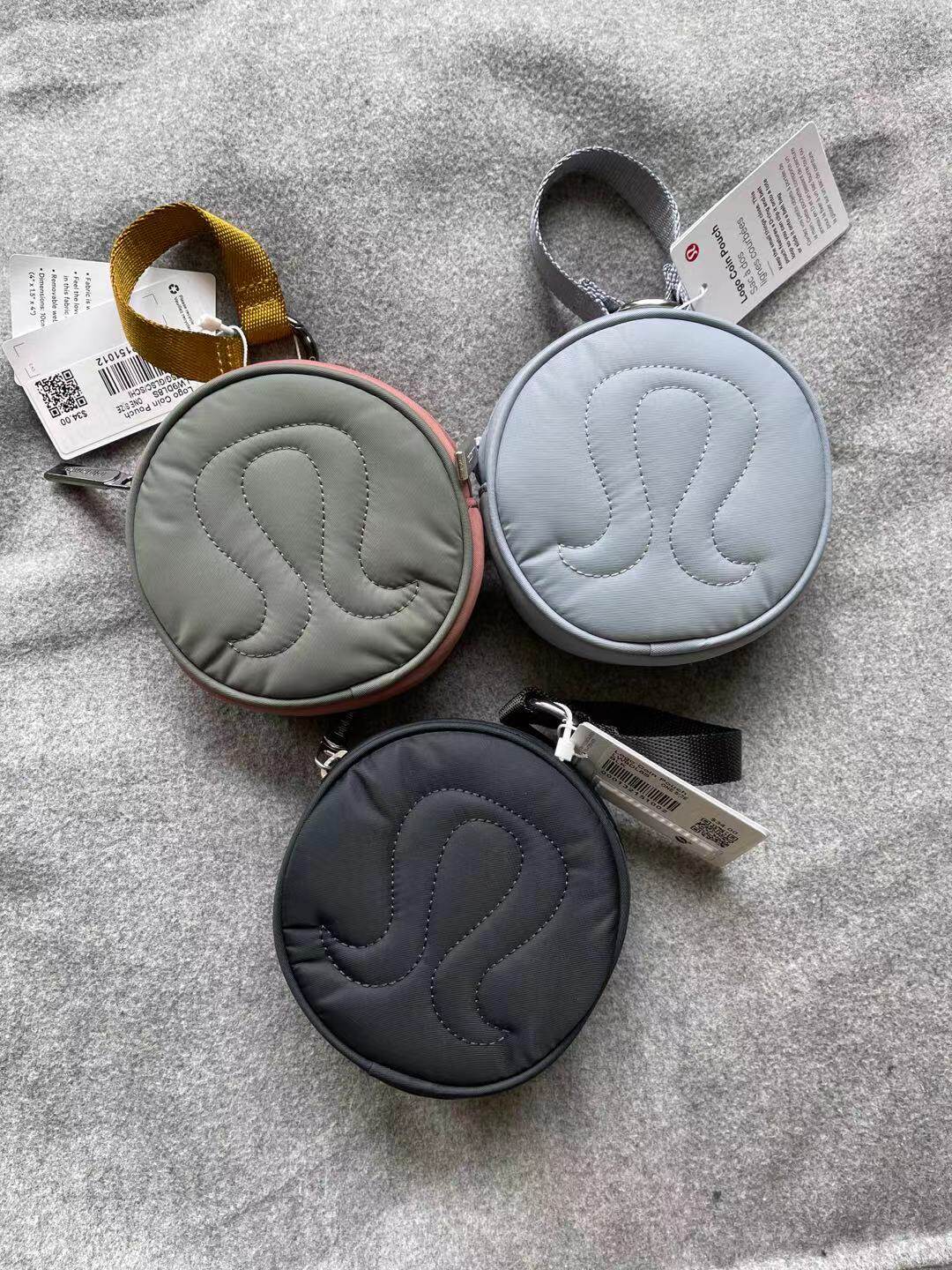 零钱迷你小包lululemon图片