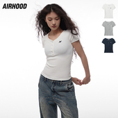 纯色短袖 AIRHOOD 纽扣V领大口正肩辣妹短款 修身 T恤上衣女ins 夏季