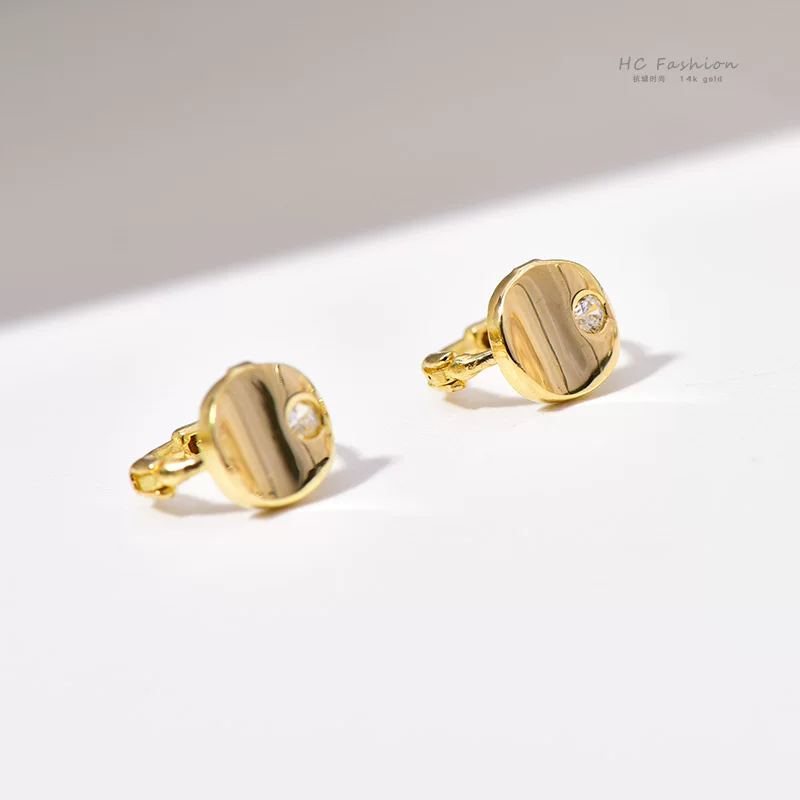 Кривые серьги с цирконами, 10 карат