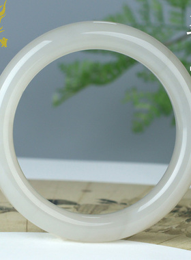 和田玉手镯女款玉镯子