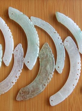 20824-2玉琳阁缅甸天然A货翡翠玉双龙弯条锁骨玉手牌玉璜(小条款)