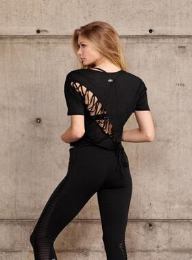 现货 美国 alo Entwine Short Sleeve 瑜伽运动绑带短袖T恤