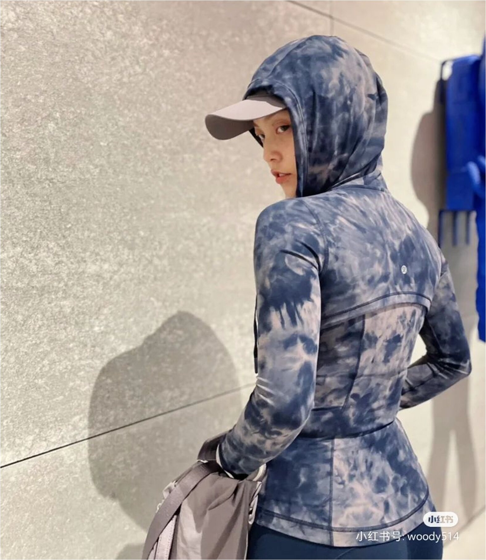 裸感瑜伽休闲连帽外套夹克图片