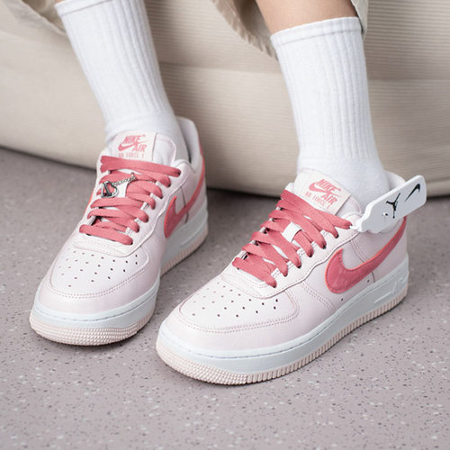 2026新款耐克女鞋NIKE AIR FORCE 1 '07 空军一号经典板鞋 IO8755