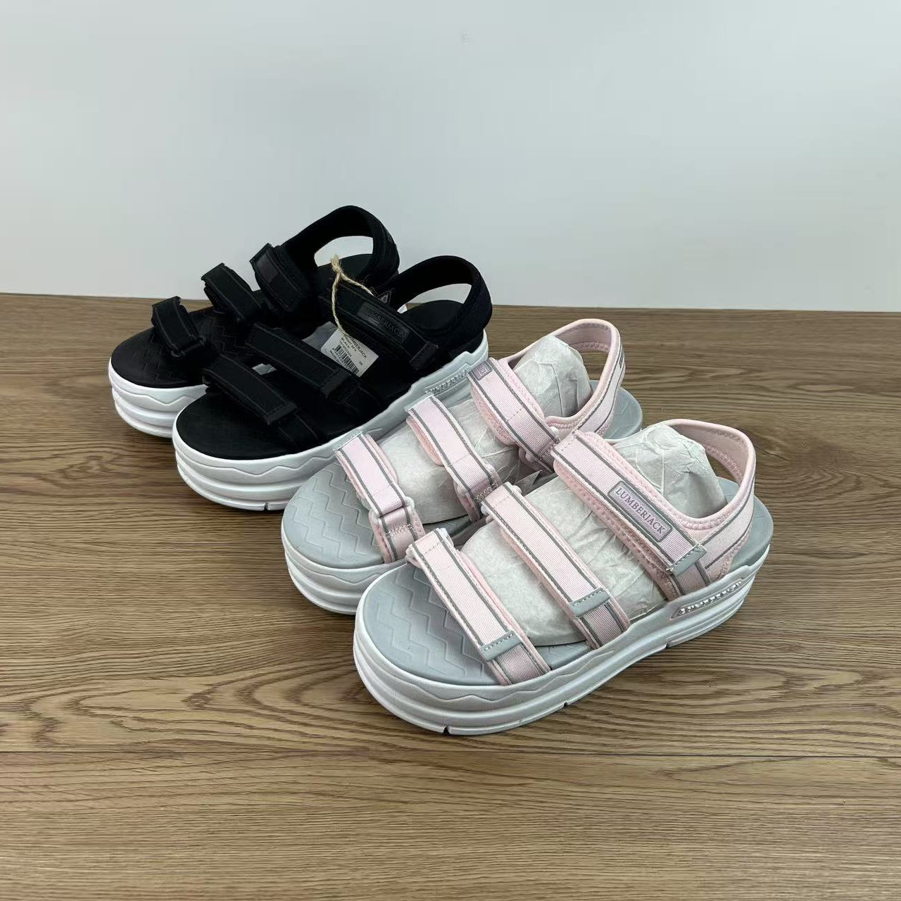 外贸断码捡漏中厚底魔术贴凉鞋轻便休闲百搭软底缓震女士凉鞋