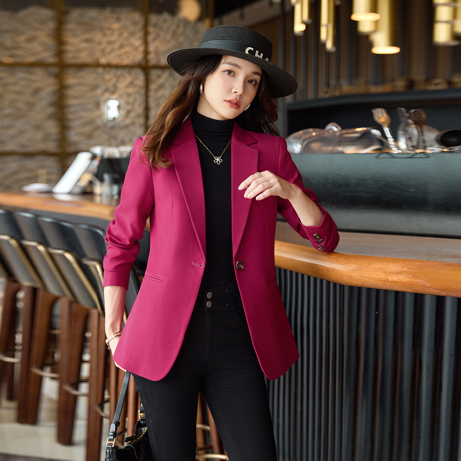 玫红色一扣小西装外套女通勤西服