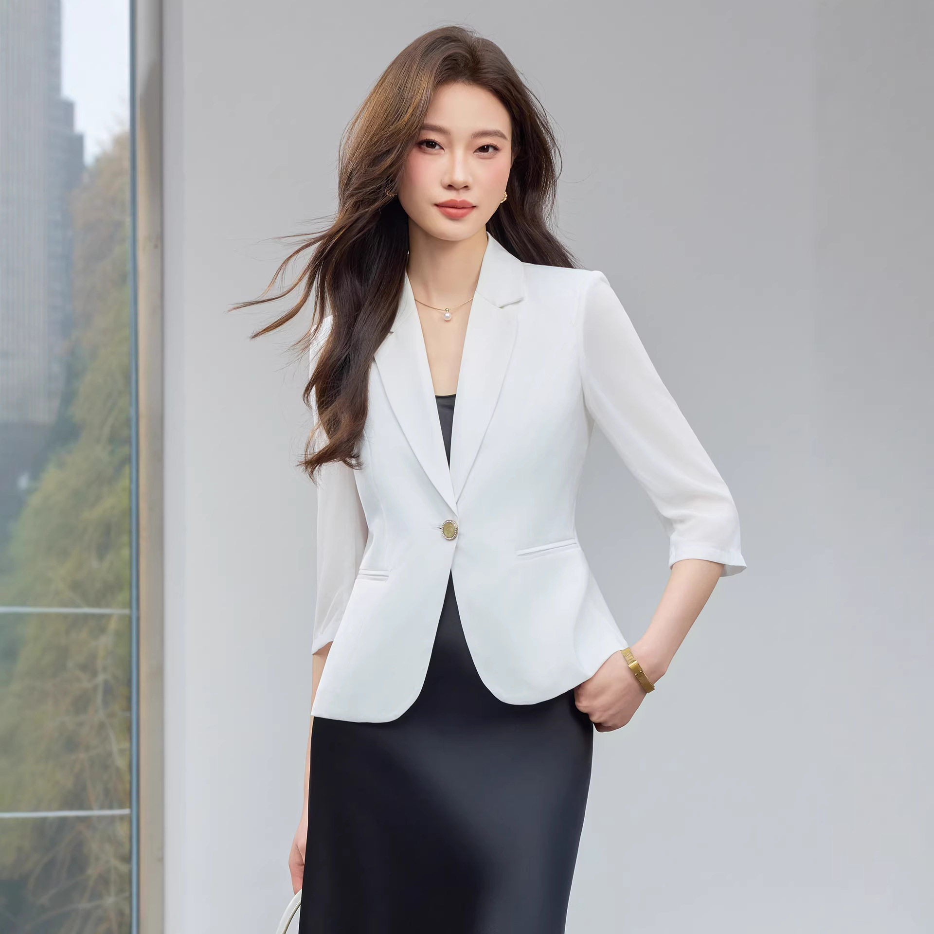 白色小西装外套女春秋小个子修身气质百搭高级感韩版七分袖西服