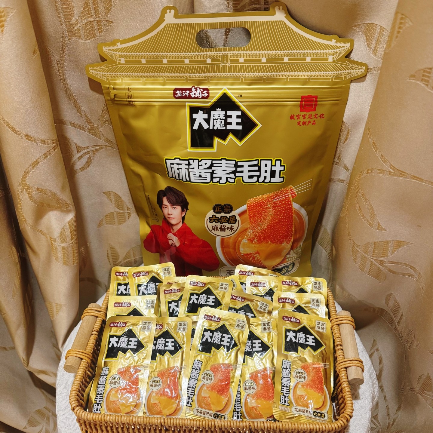 盐津铺子大魔王麻酱素毛肚魔芋六必居芝麻酱大袋688g解馋休闲零食