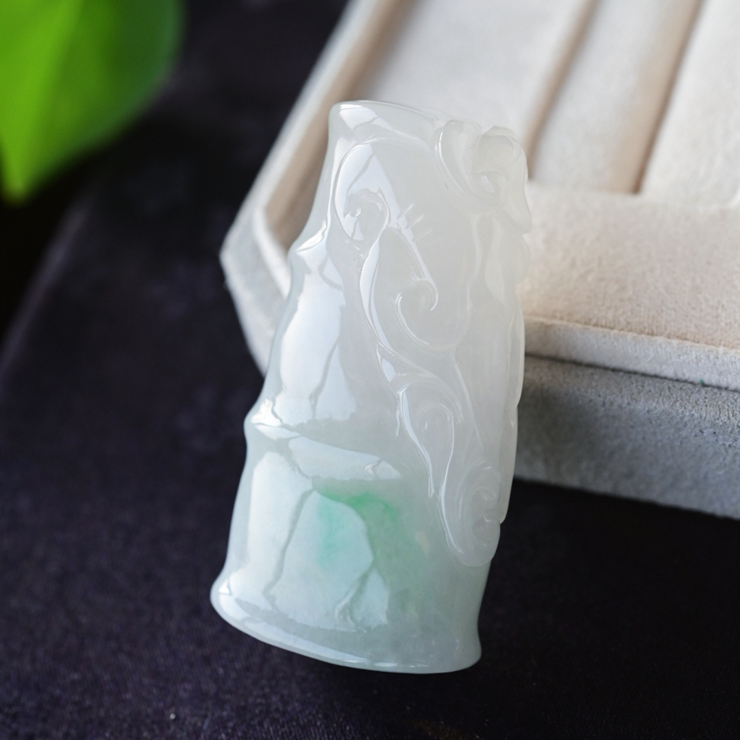 一斤钻戒 天然缅甸A货翡翠吊坠  竹节吊坠