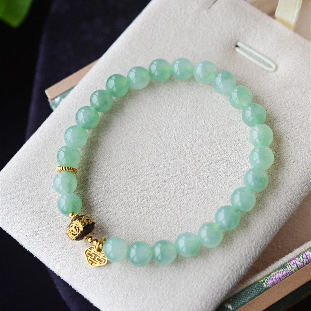 一斤钻戒 天然缅甸A货翡翠手串手链 冰绿珠珠 18k金沉香