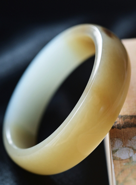 圈口57.3 一斤钻戒 天然和田玉手镯新疆且末糖白料 厚料平安镯