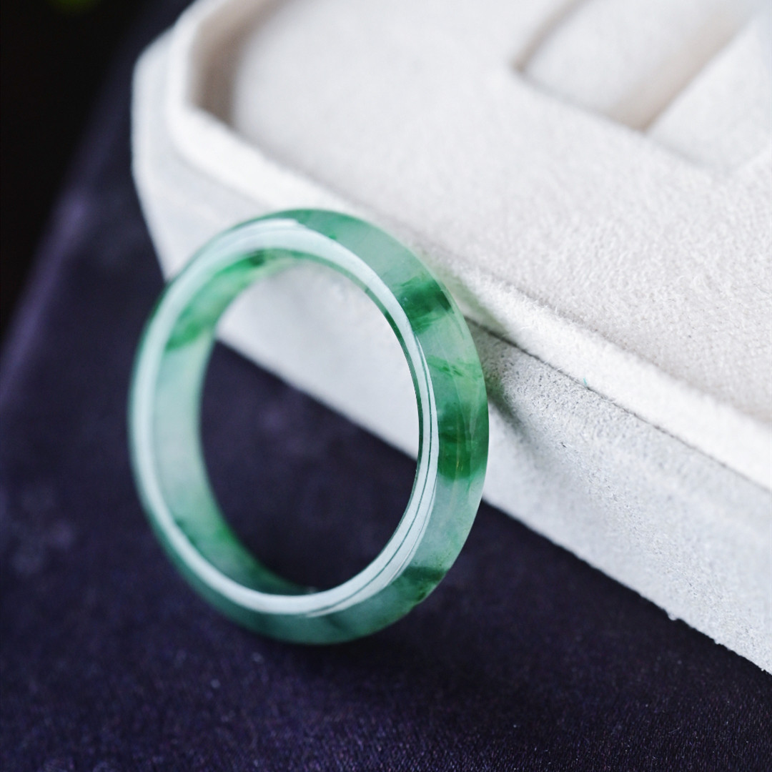 一斤钻戒 天然缅甸A货翡翠戒指吊坠 冰底飘花翡翠戒指 圈号23