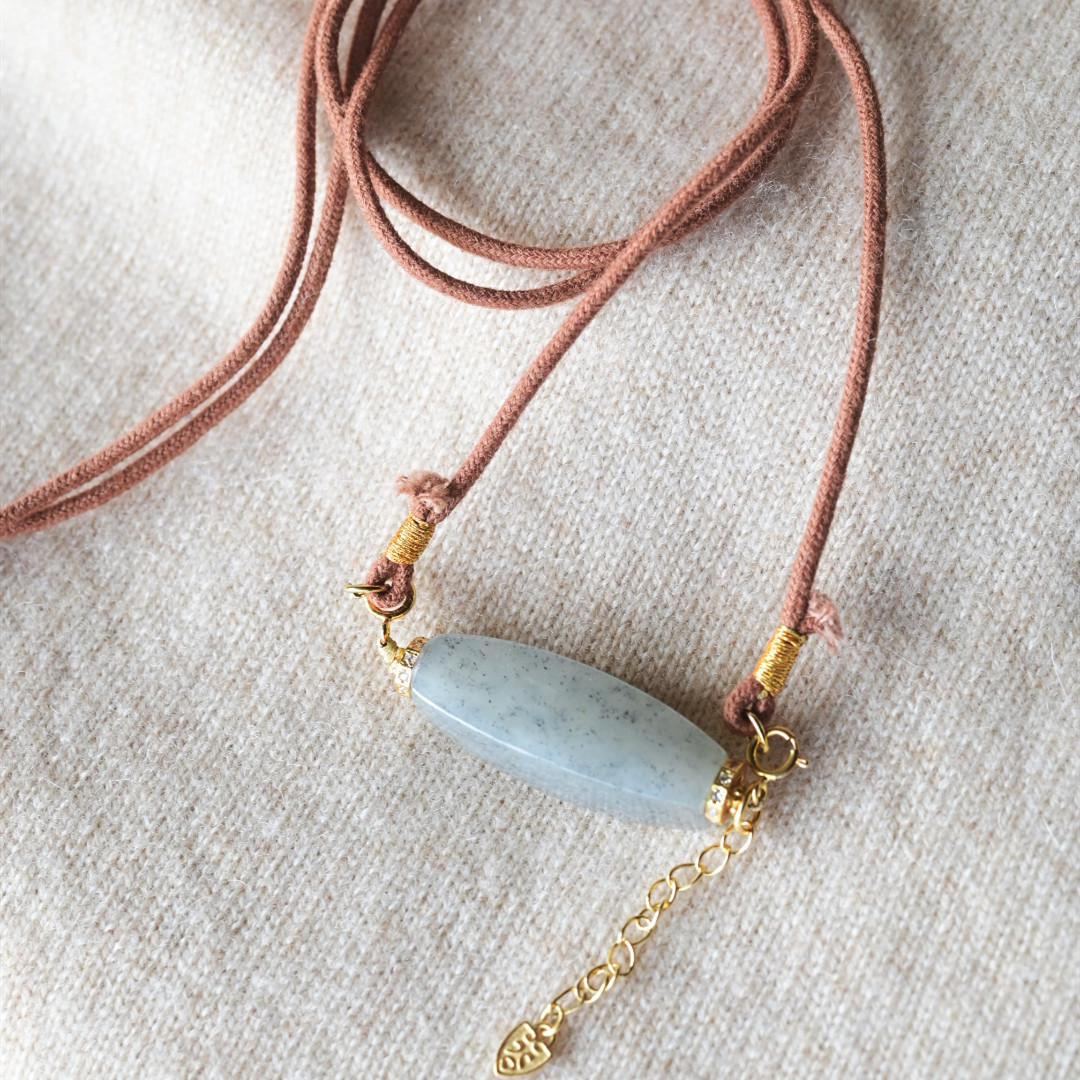 一斤钻戒 天然和田玉吊坠 新疆青花籽料 925银配饰 手工绳设计