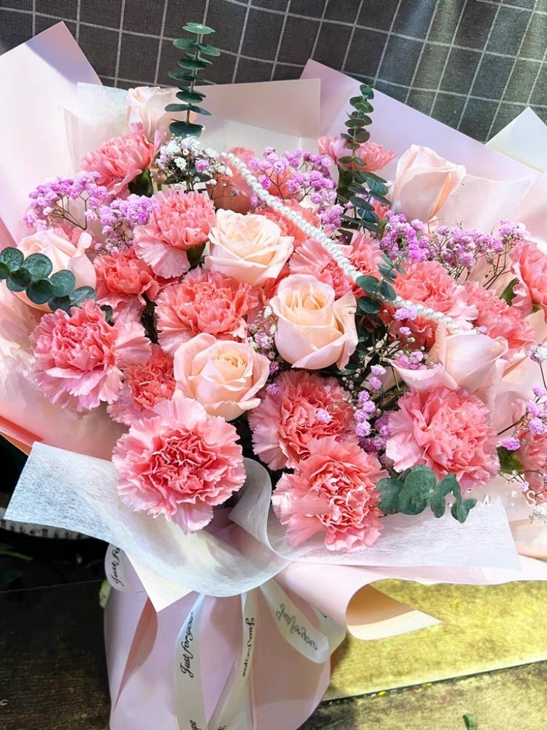 母亲节【实拍】丹东鲜花店东港凤城宽甸同城速递康乃馨花束礼盒