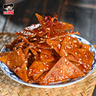 爱成瑶妹三角豆干湖南特产冷水江新化手工麻辣豆腐干休闲零食小吃
