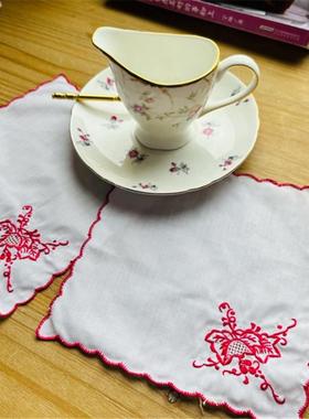 G103  红色手绣棉质 杯垫15Cm2片