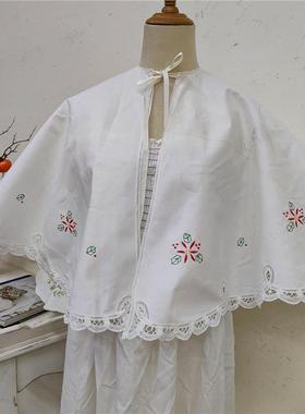 F224 白色蕾丝绣花斗篷45cm宽 有氧化