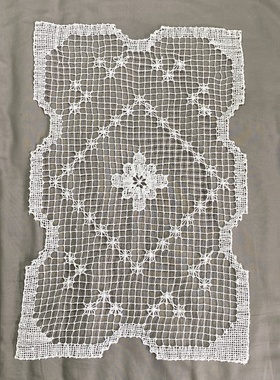 手工网扣工艺盖巾45*28厘米（2片）白色长方型镂空装饰盖巾 B115