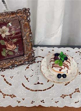 H209手绣花长方盘垫白色麻质手绣40x25cm