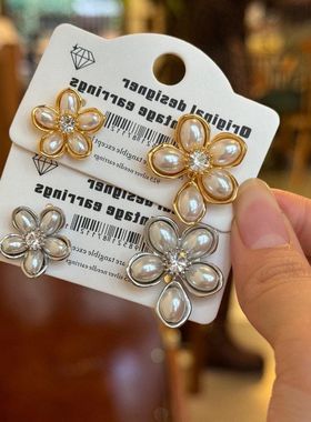 艾鹿高级感气质百搭可爱淑女温柔AB款珍珠小花耳环02486