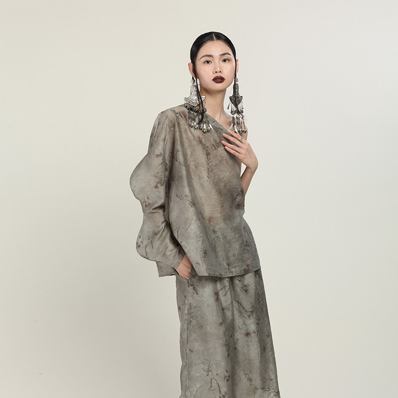 MIA HAN春季新品百搭简约复古印花性感单肩斜肩露肩衬衫上衣女