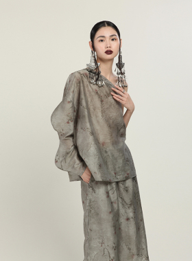 MIA HAN春季新品百搭简约复古印花性感单肩斜肩露肩衬衫上衣女