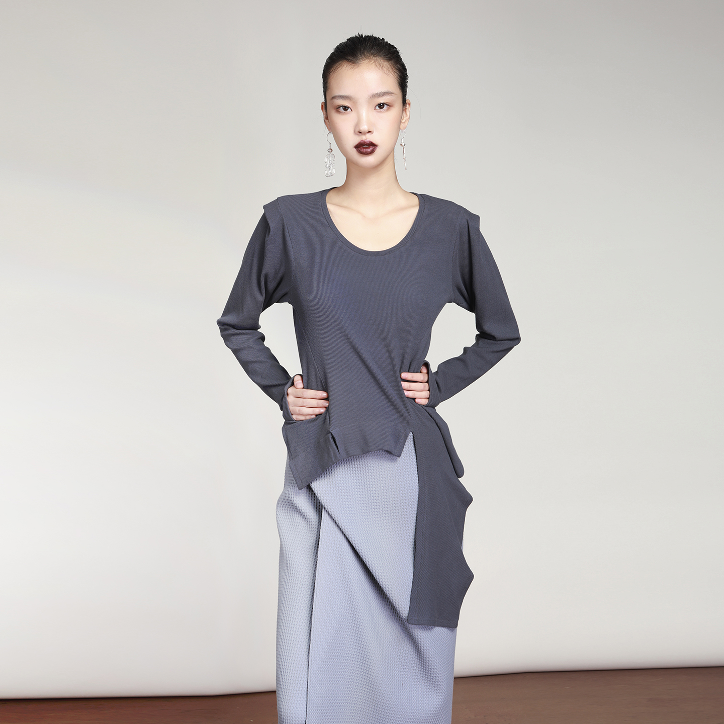MIAHAN2025新款秋季女装小众设计感不规则下摆长袖T恤上衣打底衫