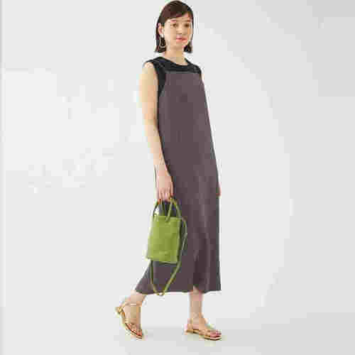 休闲百搭可调节肩带后开叉吊带裙