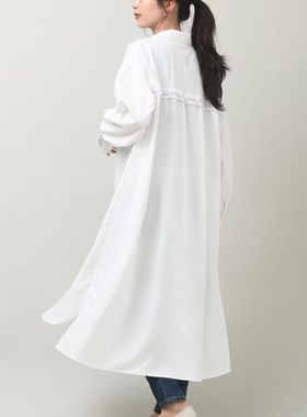 日单春秋清新文艺范方领系扣花朵刺绣不规则长衫风衣薄外套21565