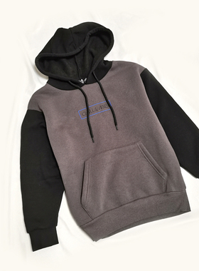 日单春秋新款童装亲子休闲连帽撞色拼接袖大口袋薄绒卫衣24999