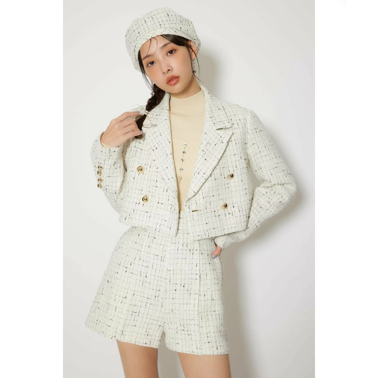 日单贵牌秋冬新款精致女性翻领双排扣短小香风线呢西装短裤31753