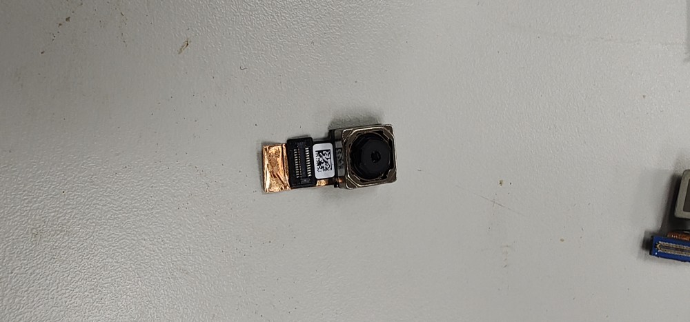 华硕 ASUS ZenFone 4 Pro ZS551KL前置摄像头